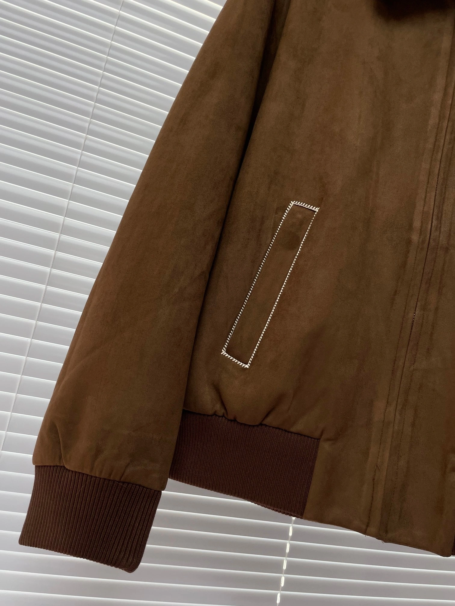 wg.luxury- 8V embroidery cowhide oversized 2Colour item:D-F409I0423-2
